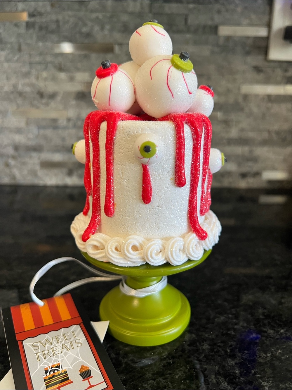 Halloween EYEBALL/BLOOD DRIP Faux Cake Decor, Very Realistic, 7 1/2 In, CUTE!!
